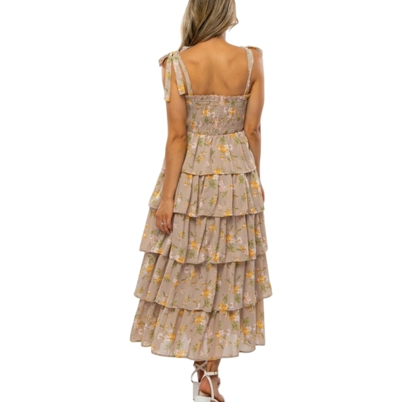 New Tiered Maxi Dress Neutral Floral Shoulder Tie Smocked Bodice NWT Sz L - Picture 3 of 9